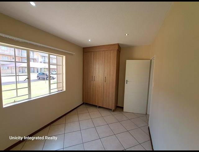 2 BEDROOM APARTMENT FOR SALE IN STONERIDGE